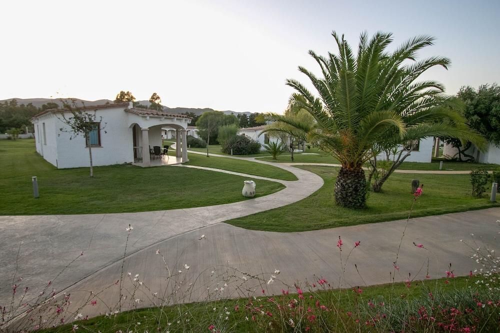Limone Beach Resort 카스티아다스 외부 사진